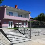 펜션 House With A Parking Space Premantura, Medulin - 11631