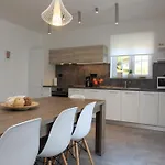 House With A Parking Space Premantura, Medulin - 11631 펜션 *